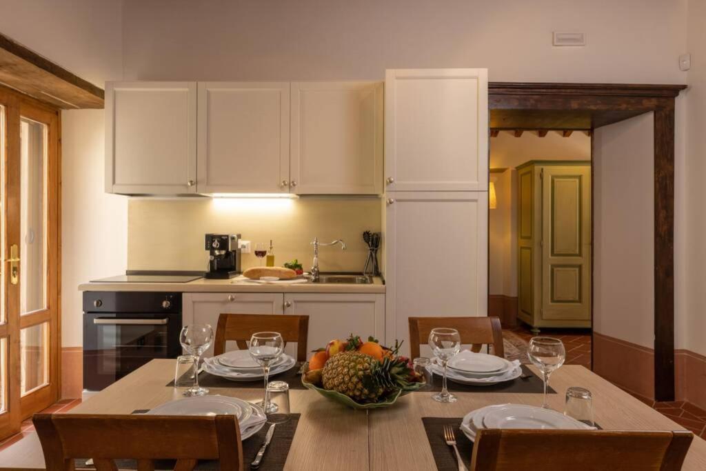 Borgo San Pietro In *