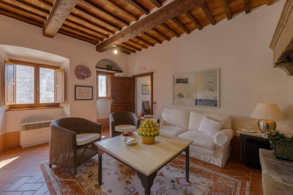 Borgo San Pietro In Polvano