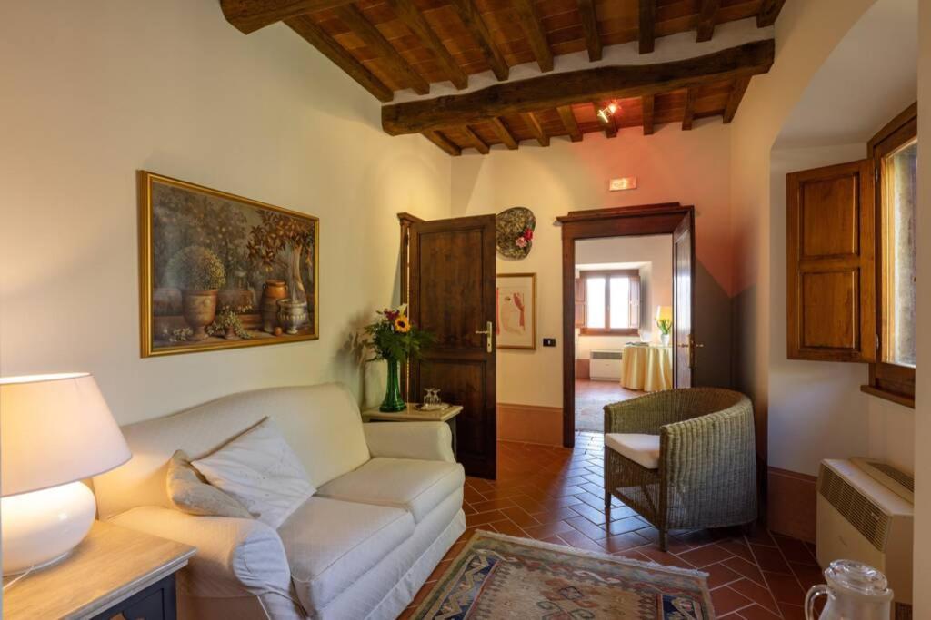 Borgo San Pietro In Villa Polvano